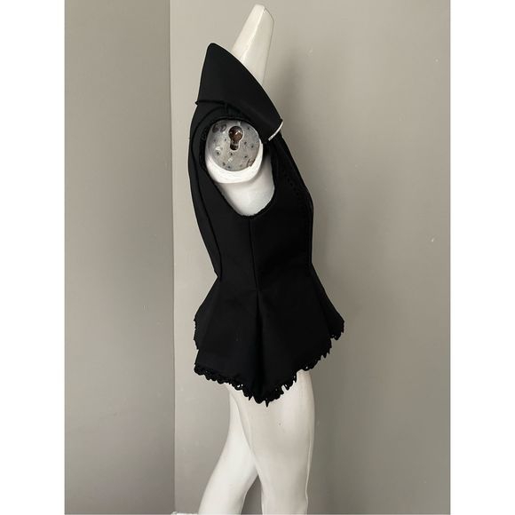 Givenchy Sleeveless Peplum Zip-Up Vest FR 36/US 4 $4250 - Picture 9 of 12